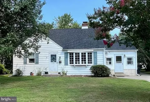 151 Moore Ave, Barrington, NJ 08007