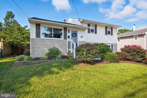 Exterior - 841 W 3rd Ave, Runnemede, NJ 08078 photo 9 of 14