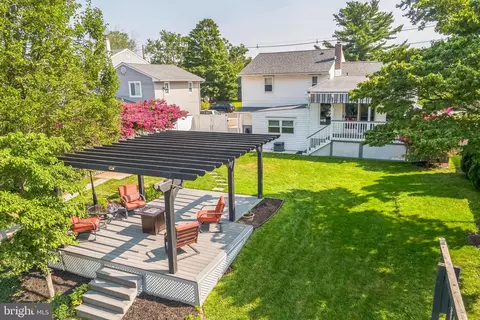 Exterior - 841 W 3rd Ave, Runnemede, NJ 08078 photo 3 of 14