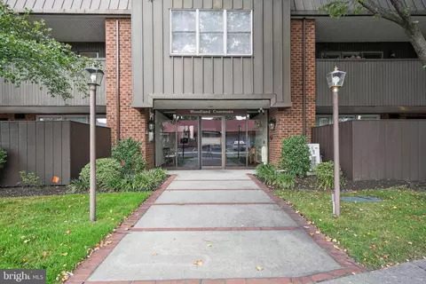 17 Haddonfield Cmns, Haddonfield, NJ 08033