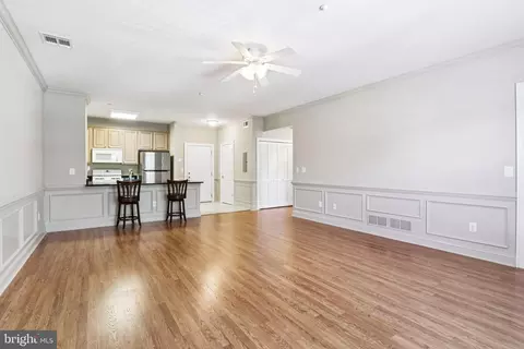 401 E Atlantic Ave #217, Haddon Heights, NJ 08035