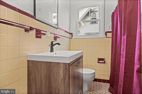 Bath - 101 Hemlock Ave, Laurel Springs, NJ 08021 photo 2 of 2