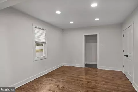 Entry Way - 101 Hemlock Ave, Laurel Springs, NJ 08021 photo 3 of 4