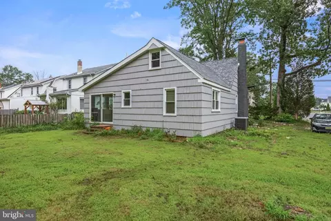 Exterior - 101 Hemlock Ave, Laurel Springs, NJ 08021 photo 4 of 5