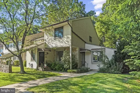 122 Avignon Way #122, Pennsauken, NJ 08109