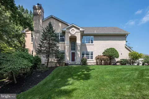 23 Buckingham Pl, Cherry Hill, NJ 08003