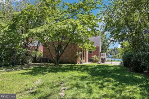 Exterior - 126 E Linden Ave, Lindenwold, NJ 08021 photo 3 of 6