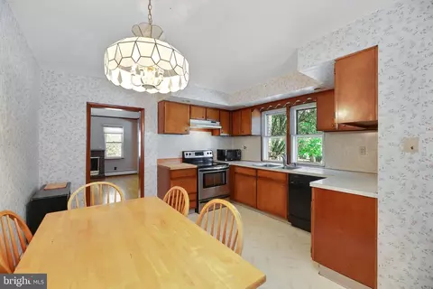 Kitchen - 126 E Linden Ave, Lindenwold, NJ 08021 photo 3 of 3