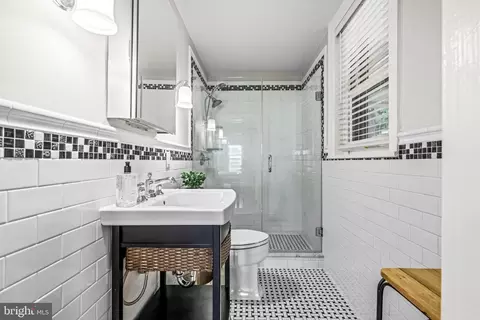 Bath - 38 Tanner St, Haddonfield, NJ 08033 photo 6 of 7