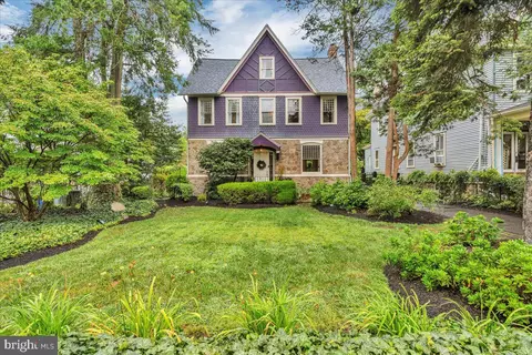 15 W Walnut Ave, Merchantville, NJ 08109
