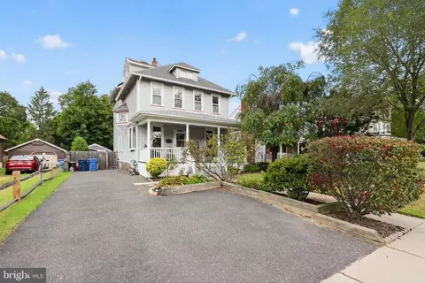 514 Park Ave, Laurel Springs, NJ 08021