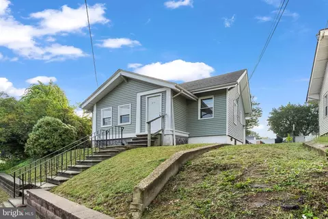 310 Cuthbert Blvd, Audubon, NJ 08106