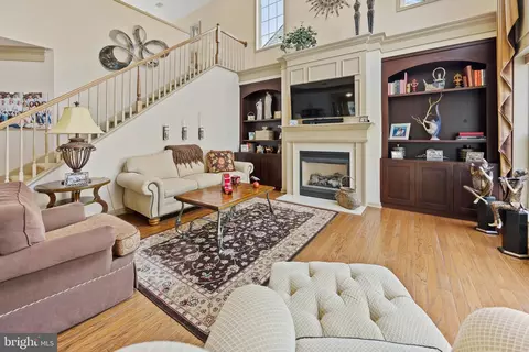 19 Hopkins St, Voorhees, NJ 08043