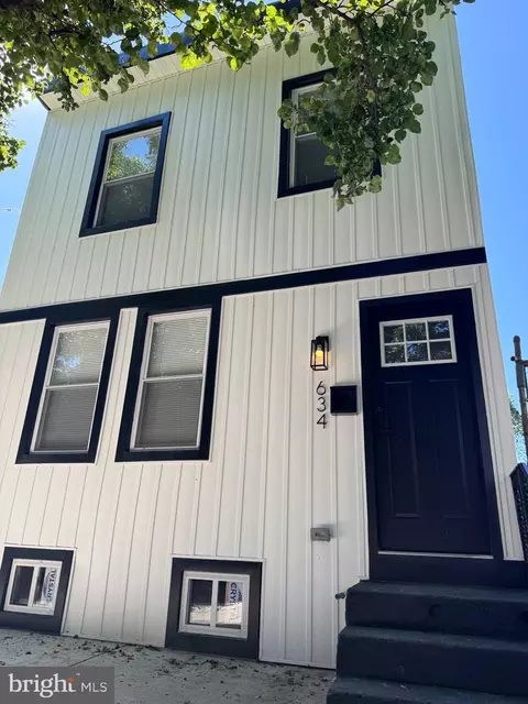 634 Walnut St, Camden, NJ 08103