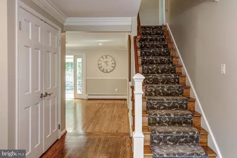 Entry Way - 6 Heritage Rd, Haddonfield, NJ 08033 photo 2 of 3