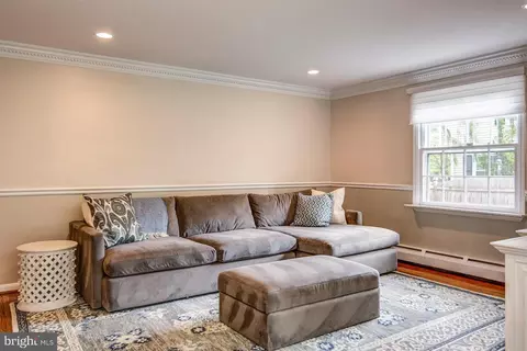 Living - 6 Heritage Rd, Haddonfield, NJ 08033 photo 5 of 5