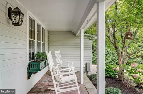 Exterior - 6 Heritage Rd, Haddonfield, NJ 08033 photo 6 of 13