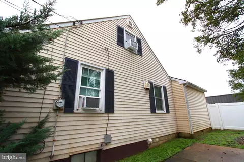 Exterior - 12 E 10th Ave, Runnemede, NJ 08078 photo 3 of 4