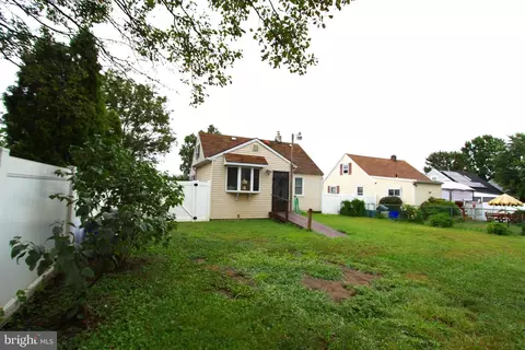 Exterior - 12 E 10th Ave, Runnemede, NJ 08078 photo 2 of 4