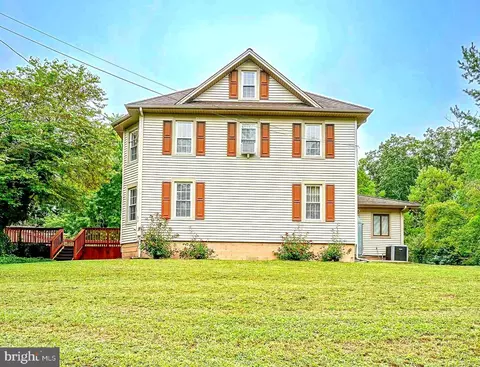 51 S Cedar Brook Rd, Sicklerville, NJ 08081