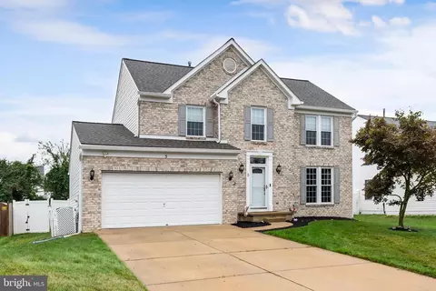 5 Sherman Ln, Sicklerville, NJ 08081