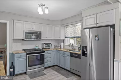 158 Ashbrook Rd, Cherry Hill, NJ 08034 photo 9