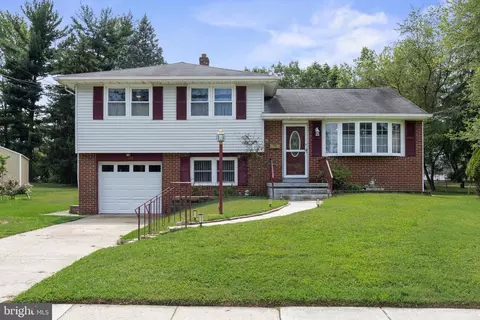158 Ashbrook Rd, Cherry Hill, NJ 08034