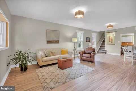 97 Haddon Ave, West Berlin, NJ 08091