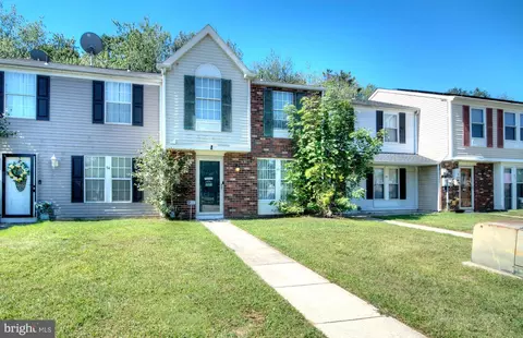 35 Victoria Manor Ct, Sicklerville, NJ 08081