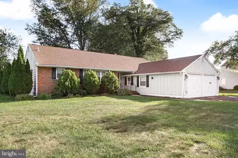445 Pelham Rd, Cherry Hill, NJ 08034