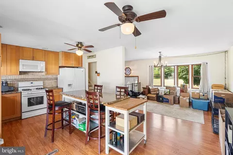 Kitchen - 34 Randy Rd, Glendora, NJ 08029 photo 2 of 5