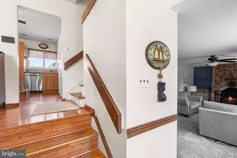 Entry Way - 34 Randy Rd, Glendora, NJ 08029 photo 3 of 4