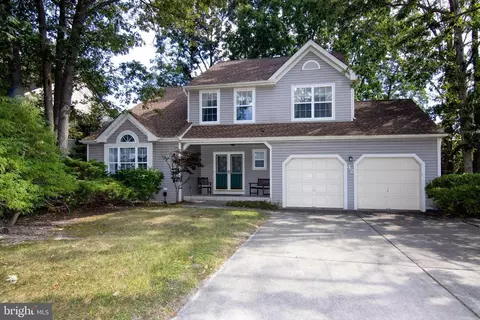 42 Aberdeen Dr, Sicklerville, NJ 08081