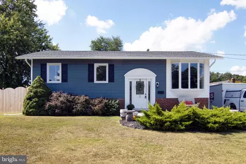 2 Edgehill Rd, Gibbsboro, NJ 08026