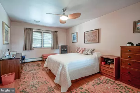 Bedroom - 55 Evesham Rd, Runnemede, NJ 08078 photo 4 of 5