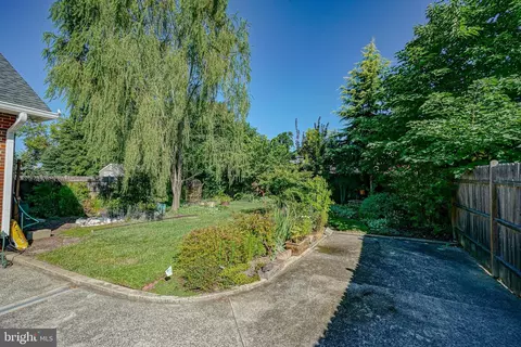 Exterior - 55 Evesham Rd, Runnemede, NJ 08078 photo 3 of 9