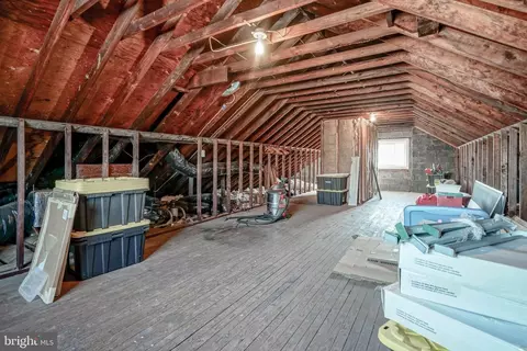 Entry Way - 55 Evesham Rd, Runnemede, NJ 08078 photo 5 of 5