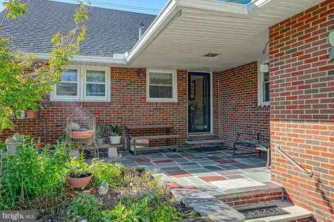 Exterior - 55 Evesham Rd, Runnemede, NJ 08078 photo 1 of 9