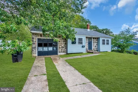 Exterior - 211 Chatham Dr, Lindenwold, NJ 08021 photo 5 of 10