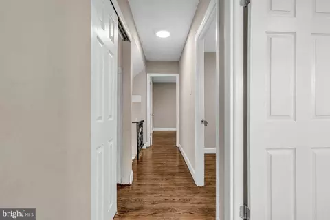 Entry Way - 211 Chatham Dr, Lindenwold, NJ 08021 photo 13 of 16