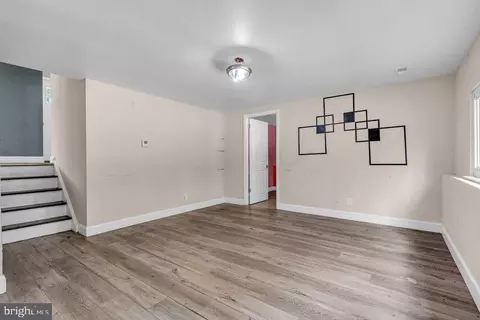 Living - 211 Chatham Dr, Lindenwold, NJ 08021 photo 3 of 6