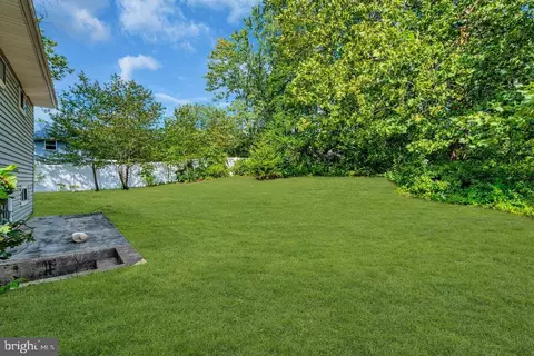 Exterior - 211 Chatham Dr, Lindenwold, NJ 08021 photo 10 of 10