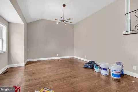 Living - 211 Chatham Dr, Lindenwold, NJ 08021 photo 1 of 6