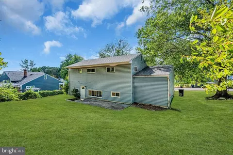 Exterior - 211 Chatham Dr, Lindenwold, NJ 08021 photo 8 of 10