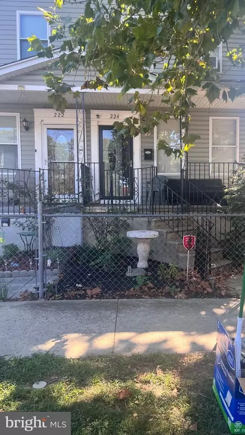224 S 32nd St, Camden, NJ 08105