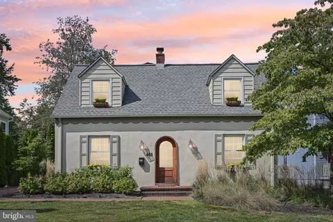 685 Maple Ave, Haddonfield, NJ 08033