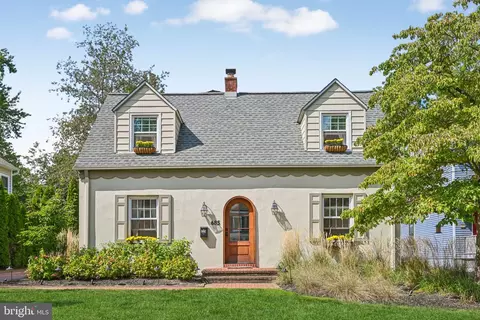 Exterior - 685 Maple Ave, Haddonfield, NJ 08033 photo 3 of 18