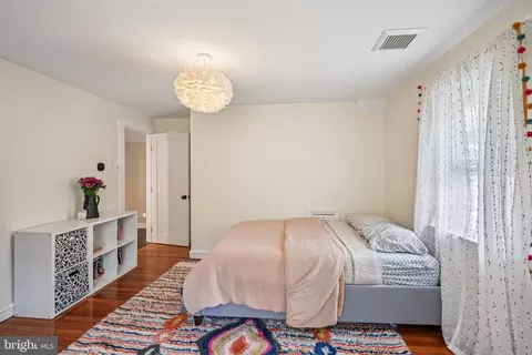 Bedroom - 685 Maple Ave, Haddonfield, NJ 08033 photo 2 of 8