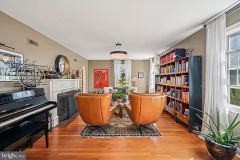 Living - 685 Maple Ave, Haddonfield, NJ 08033 photo 3 of 5