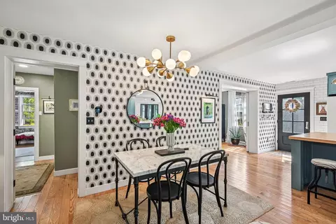 Dining - 685 Maple Ave, Haddonfield, NJ 08033 photo 2 of 2